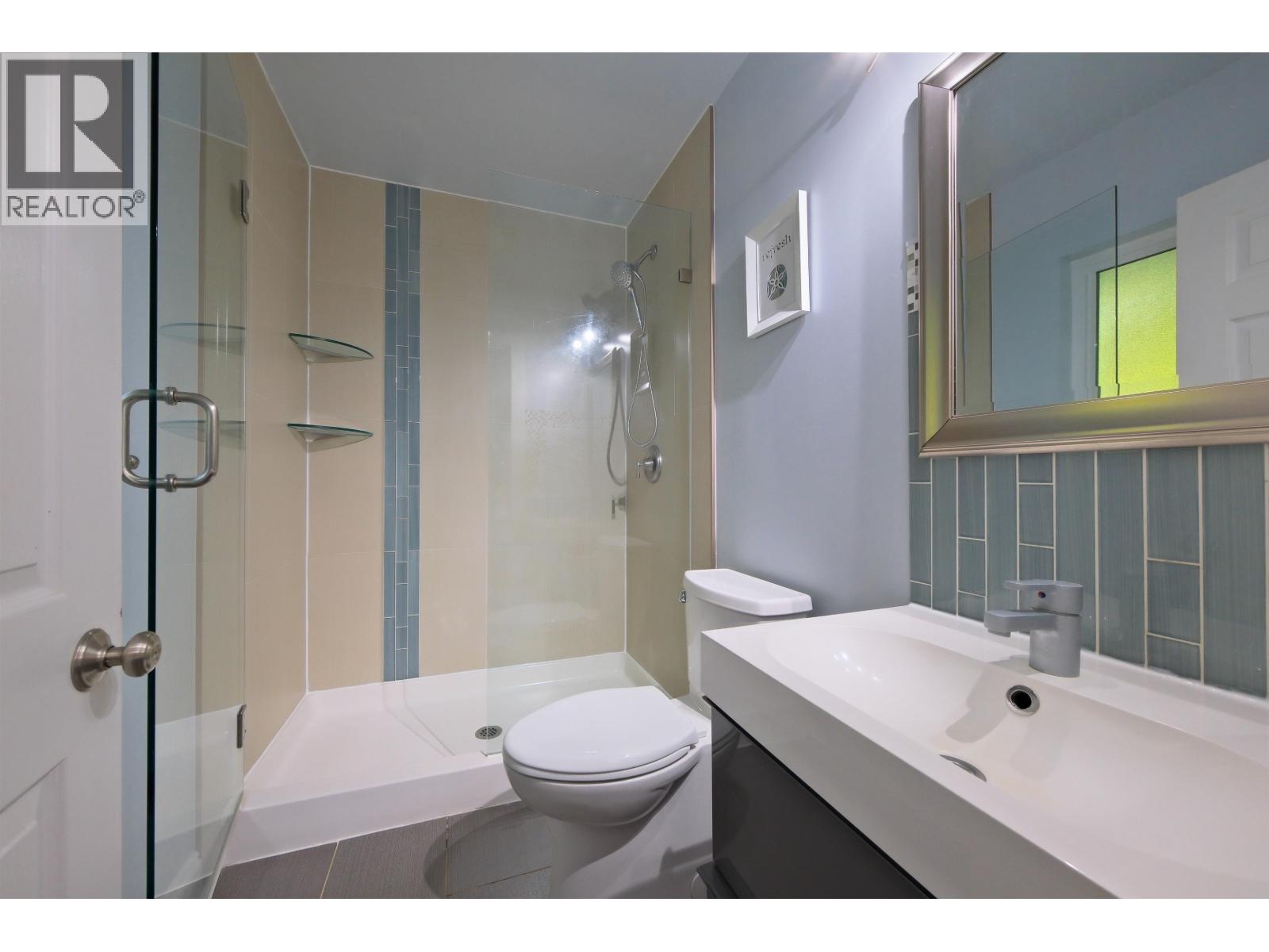 3915 WESTRIDGE AVENUE, West Vancouver