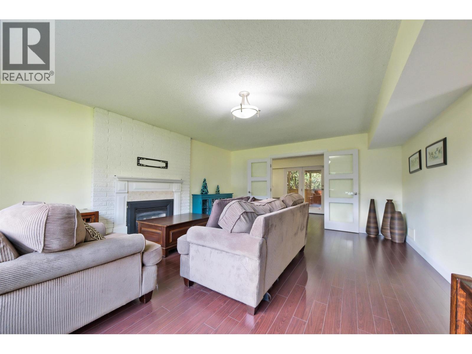 3915 WESTRIDGE AVENUE, West Vancouver
