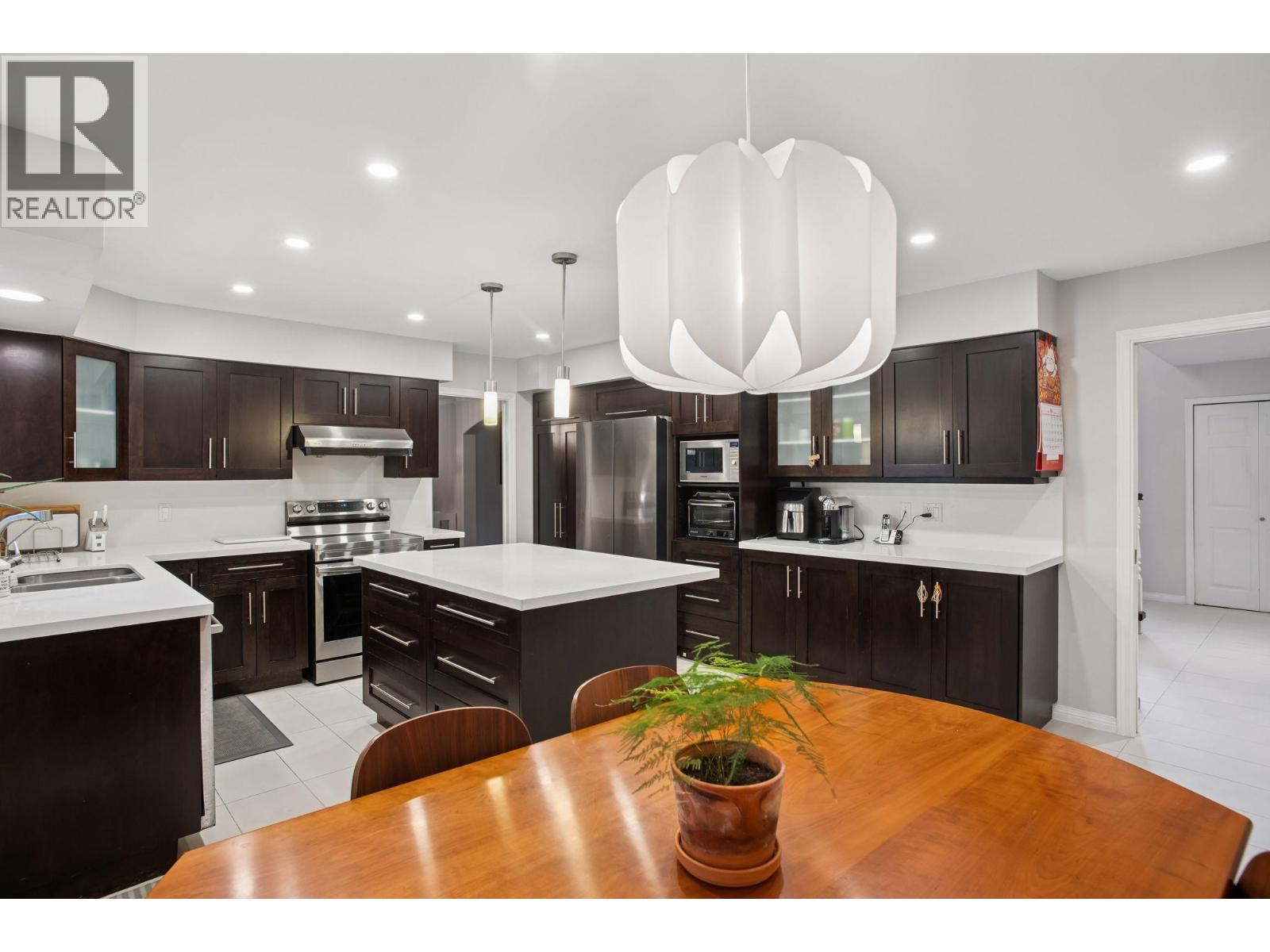 6080 GRANVILLE Avenue, Richmond