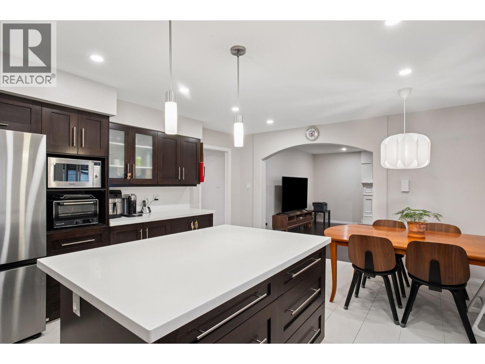 6080 GRANVILLE Avenue, Richmond