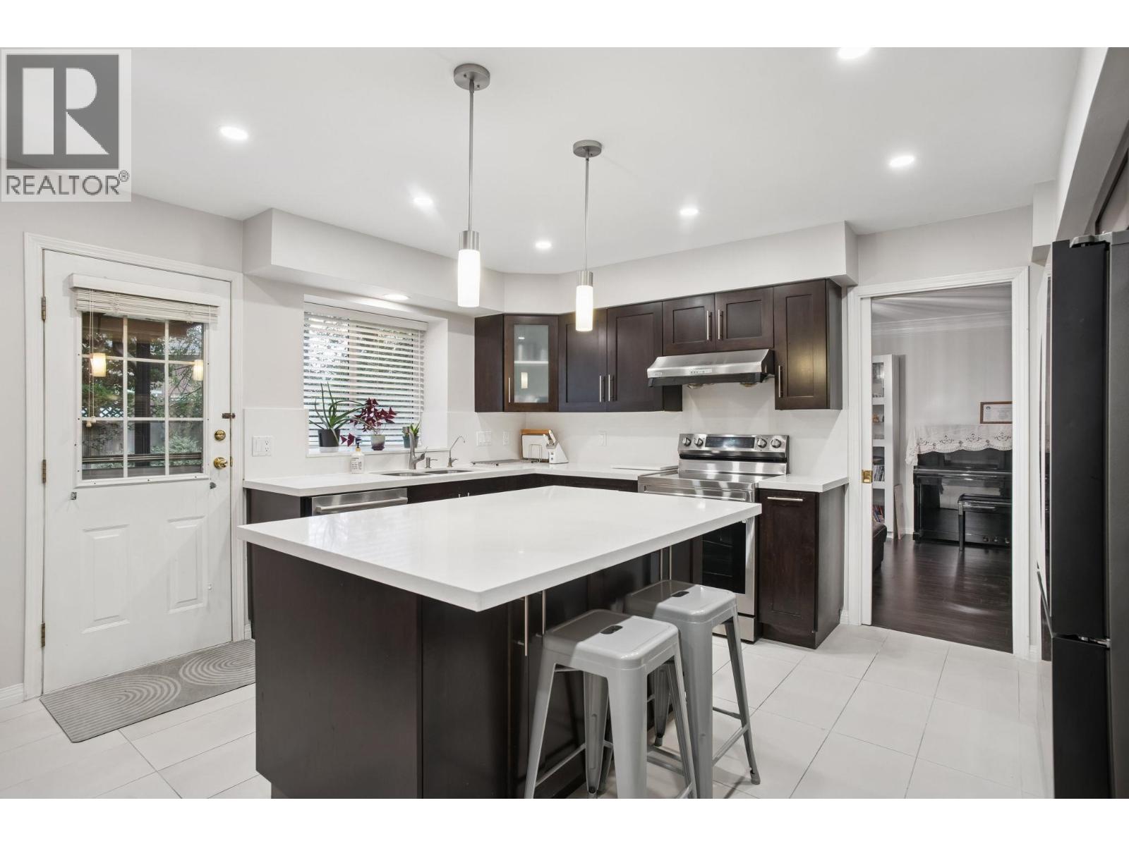 6080 GRANVILLE Avenue, Richmond