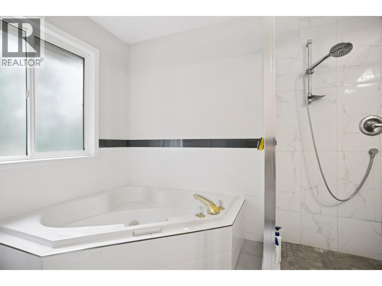 6080 GRANVILLE Avenue, Richmond