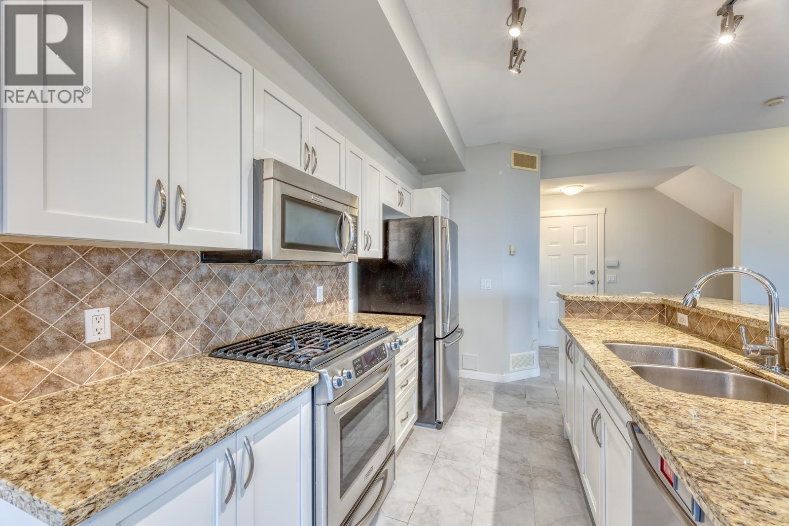 29 55 HAWTHORN DRIVE, Port Moody