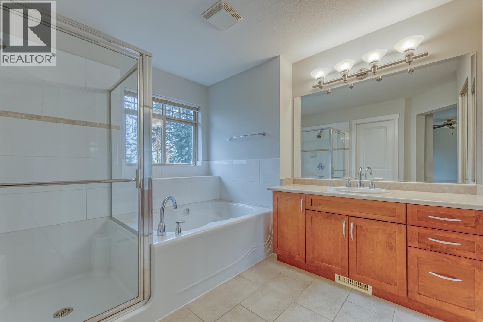 29 55 HAWTHORN DRIVE, Port Moody