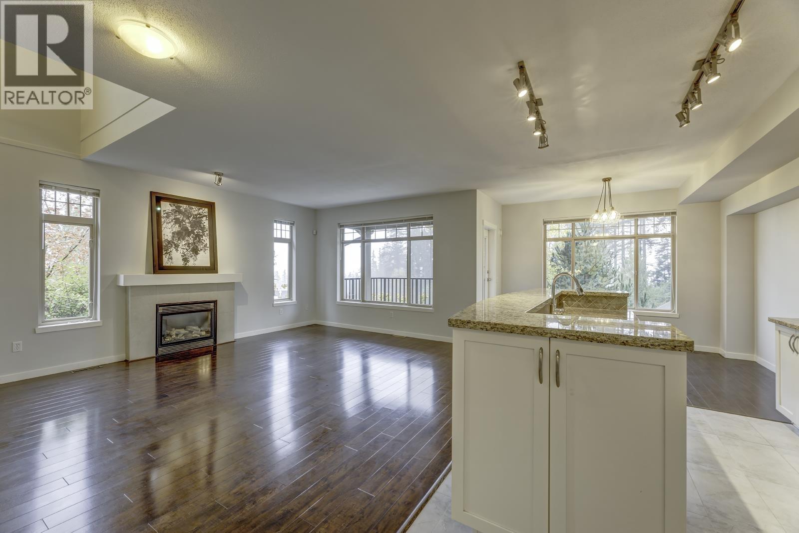 29 55 HAWTHORN DRIVE, Port Moody