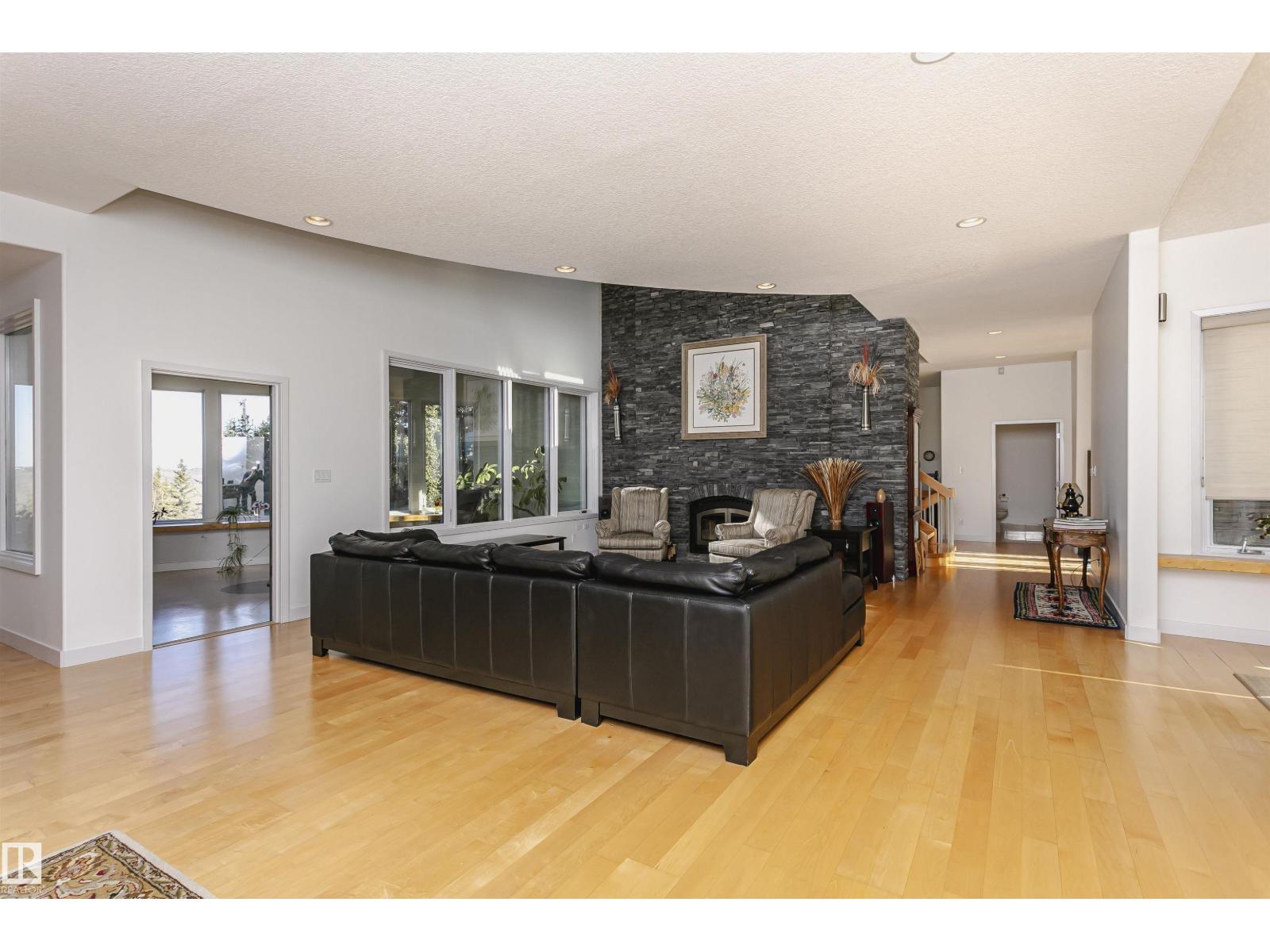 19103 ELLERSLIE RD SW - 13