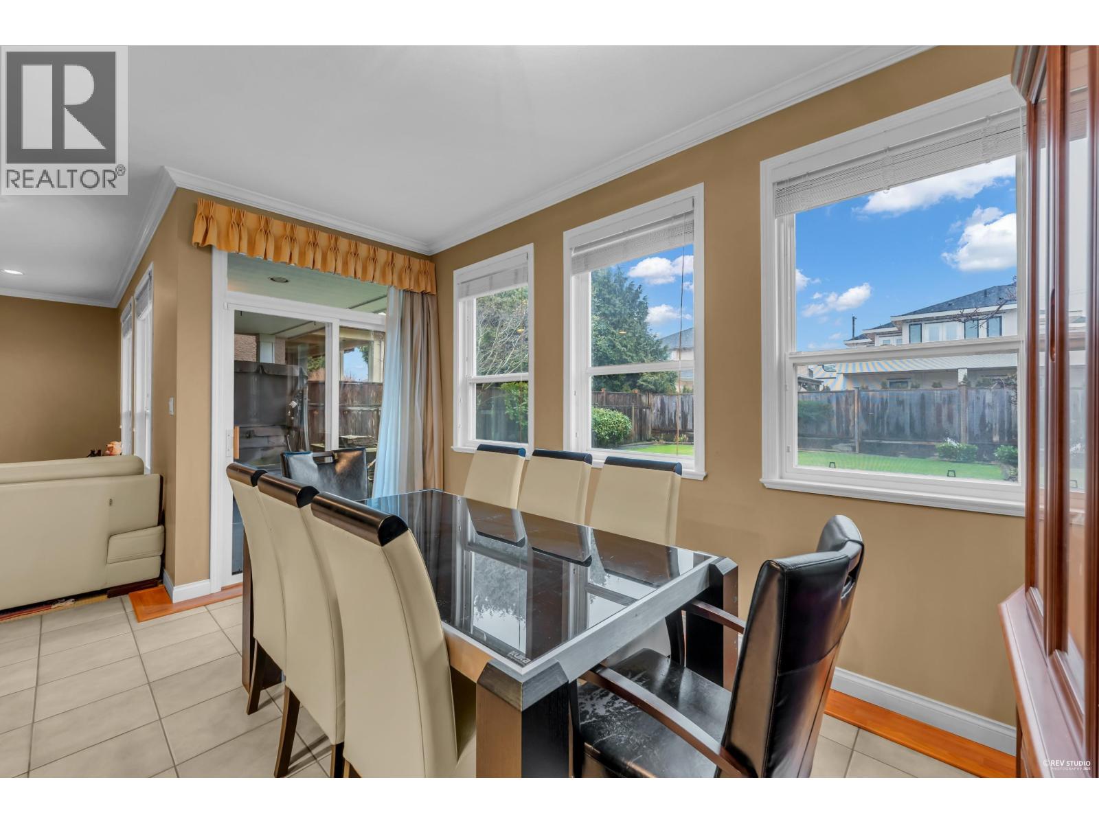 3673 LOCKHART ROAD, Richmond