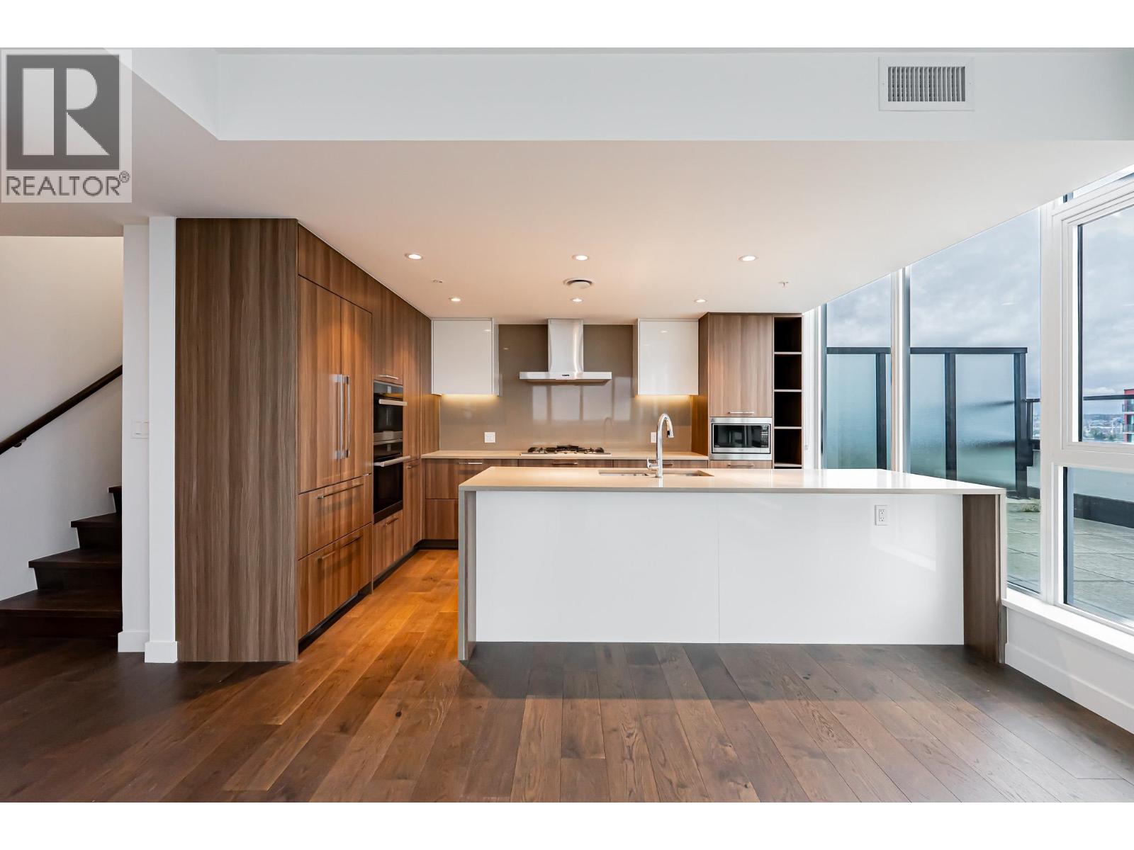 #1603-8155 CAPSTAN Way, Richmond