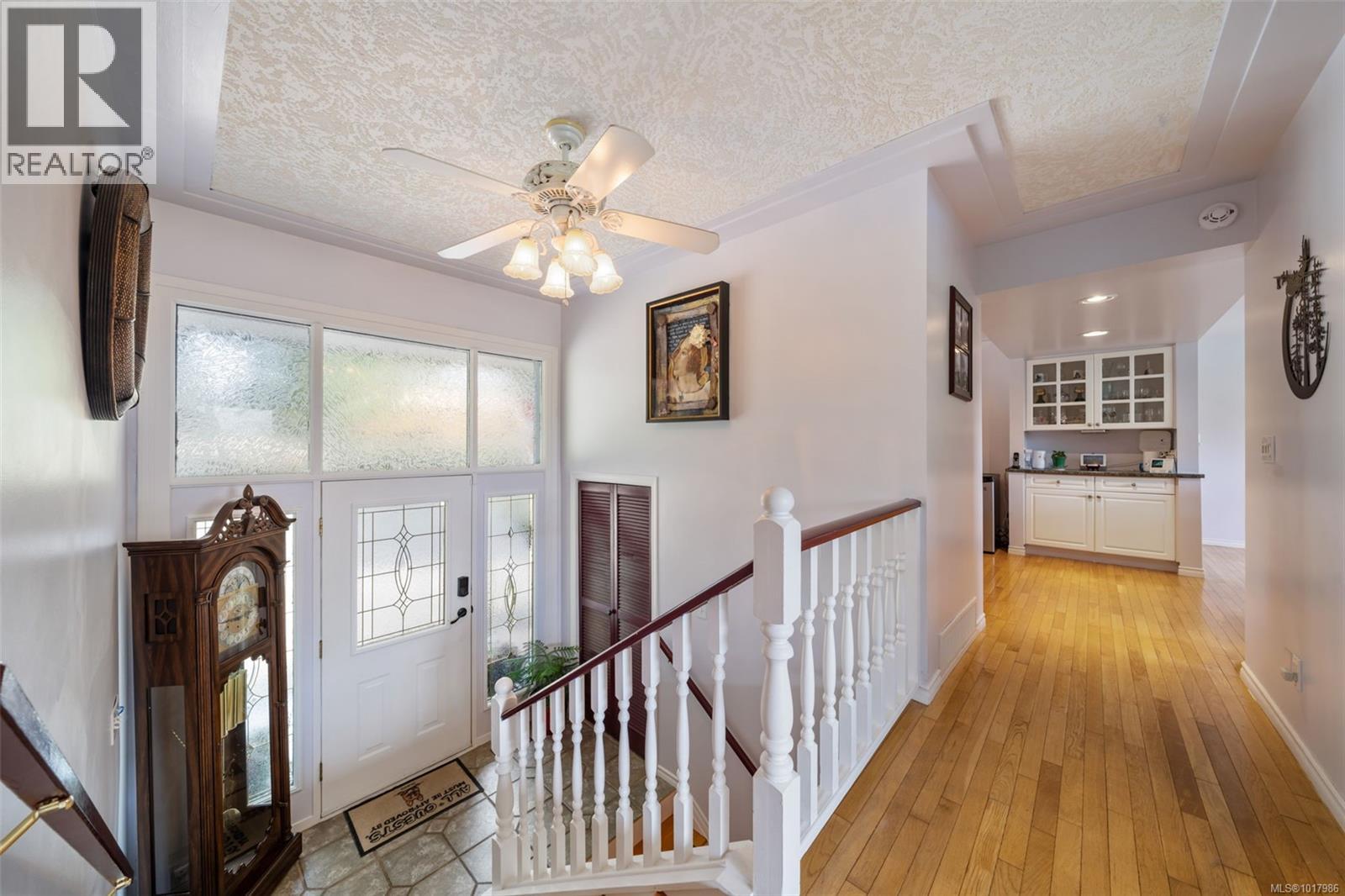 9168 West Saanich Rd, North Saanich