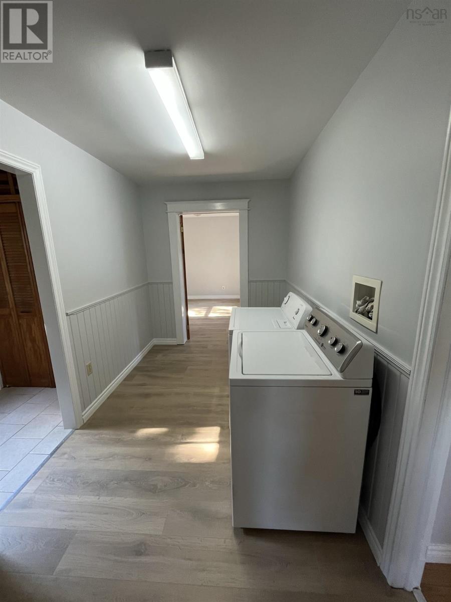 Property 20 of 21 of 2431 Highway 376