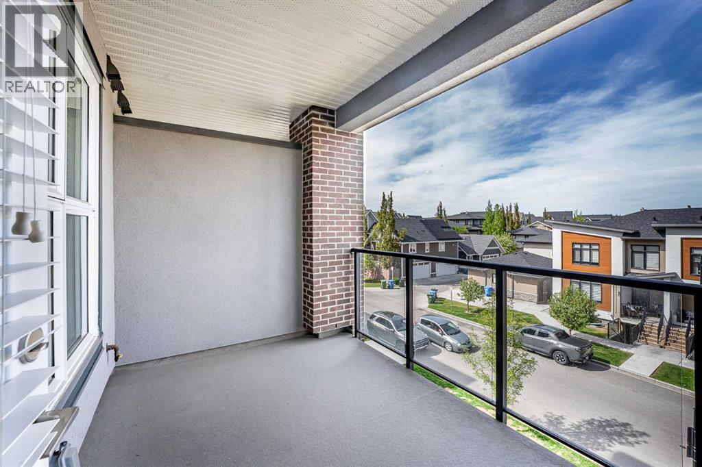 Single Family House for Sale in   Burma Star Road SW Currie Barracks Calgary 