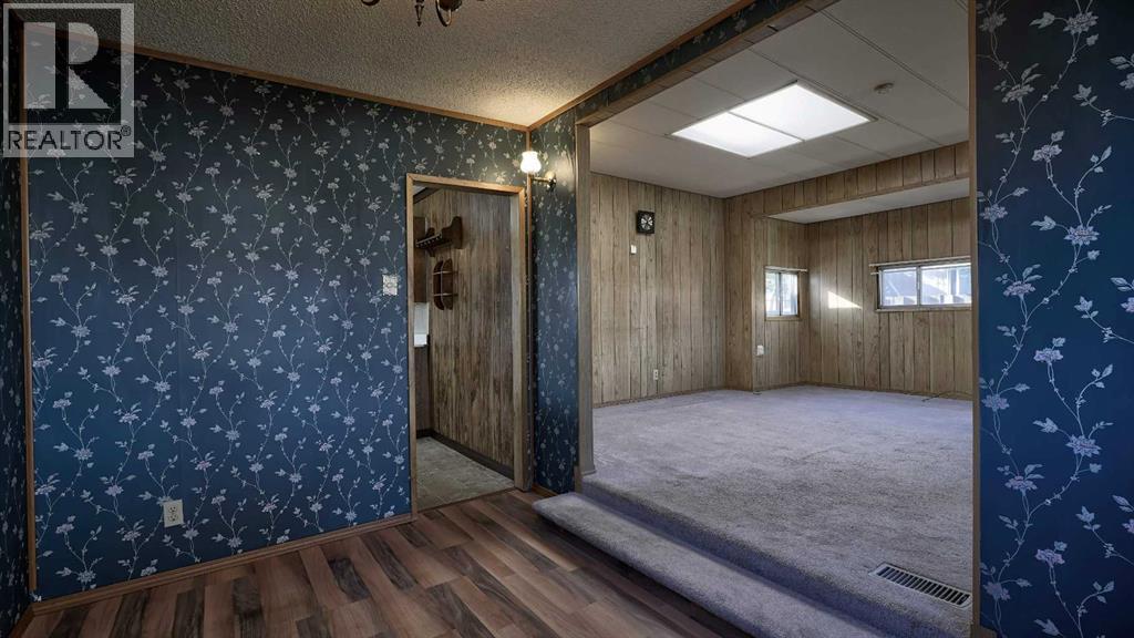 Single Family House Mobile Home for Sale in    Street NW Greenview Calgary 