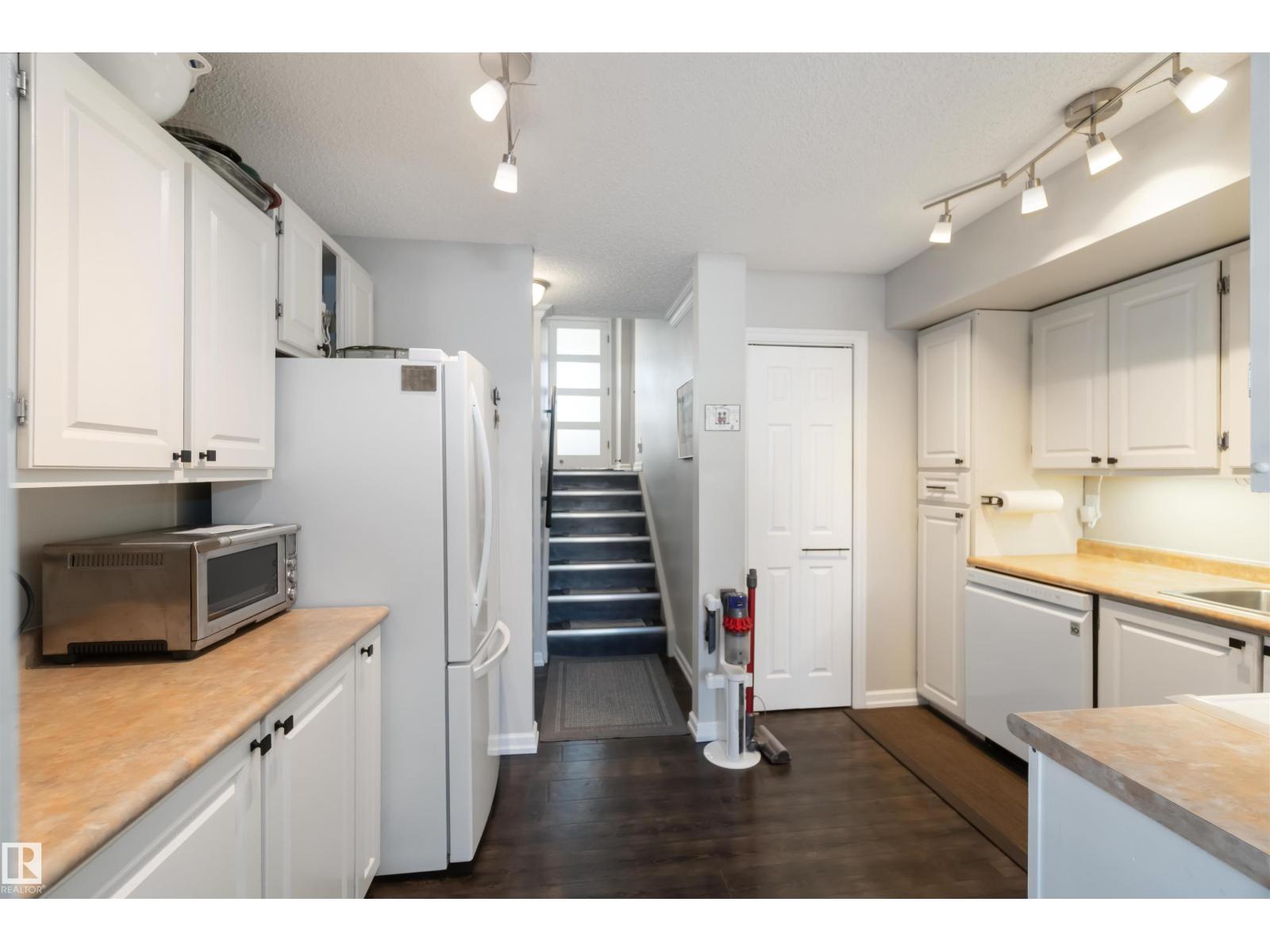 56 Grandview Ridge, St. Albert