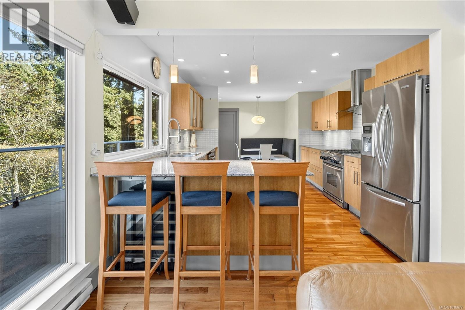 2200 Aldeane Avenue, Colwood