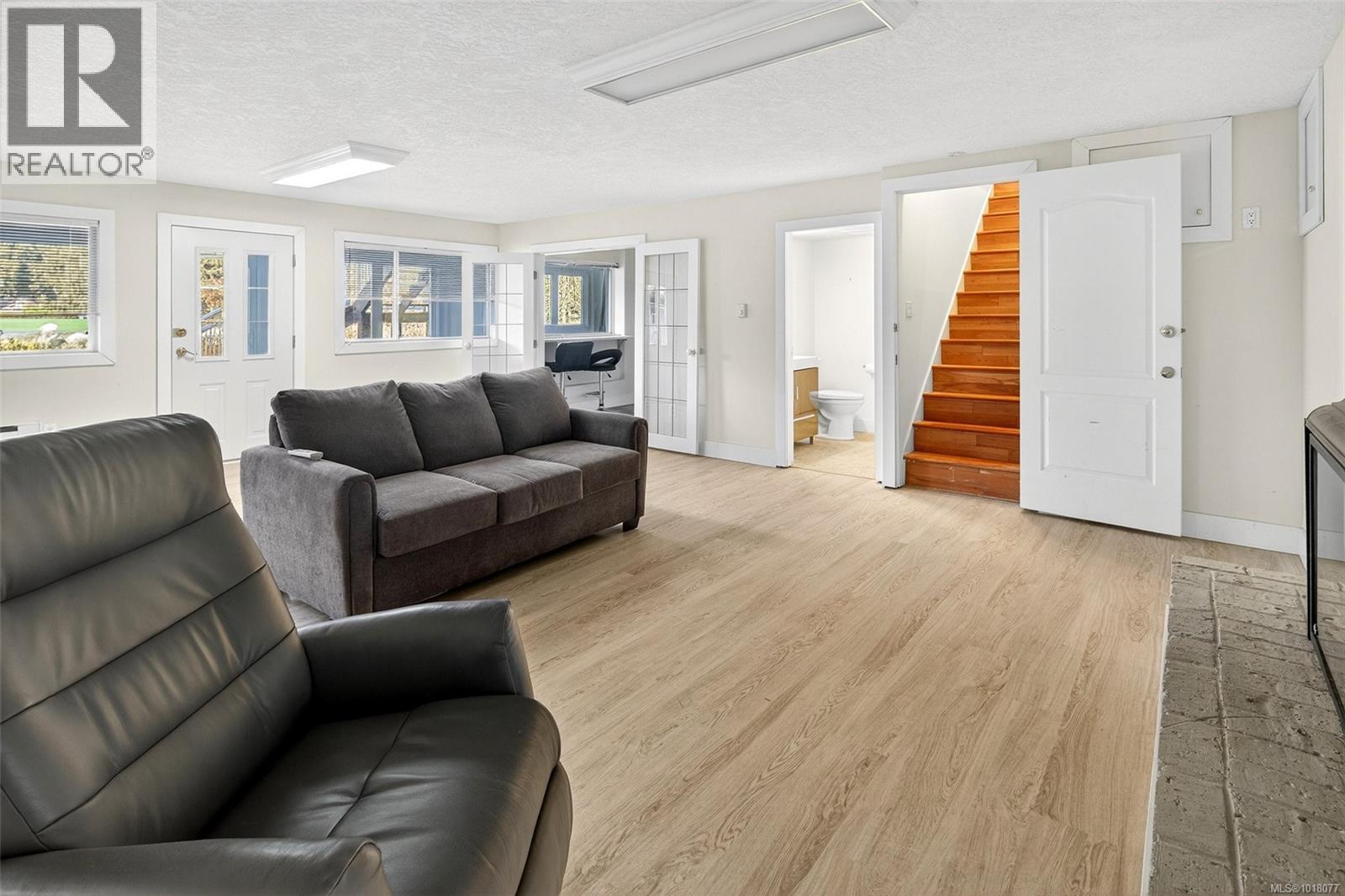 2200 Aldeane Avenue, Colwood