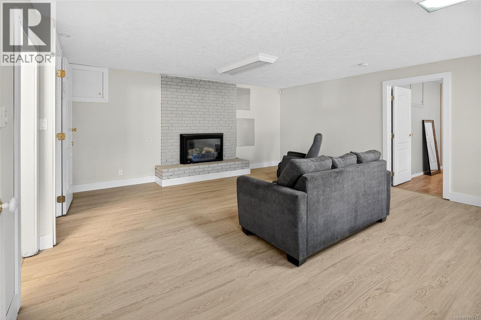 2200 Aldeane Avenue, Colwood