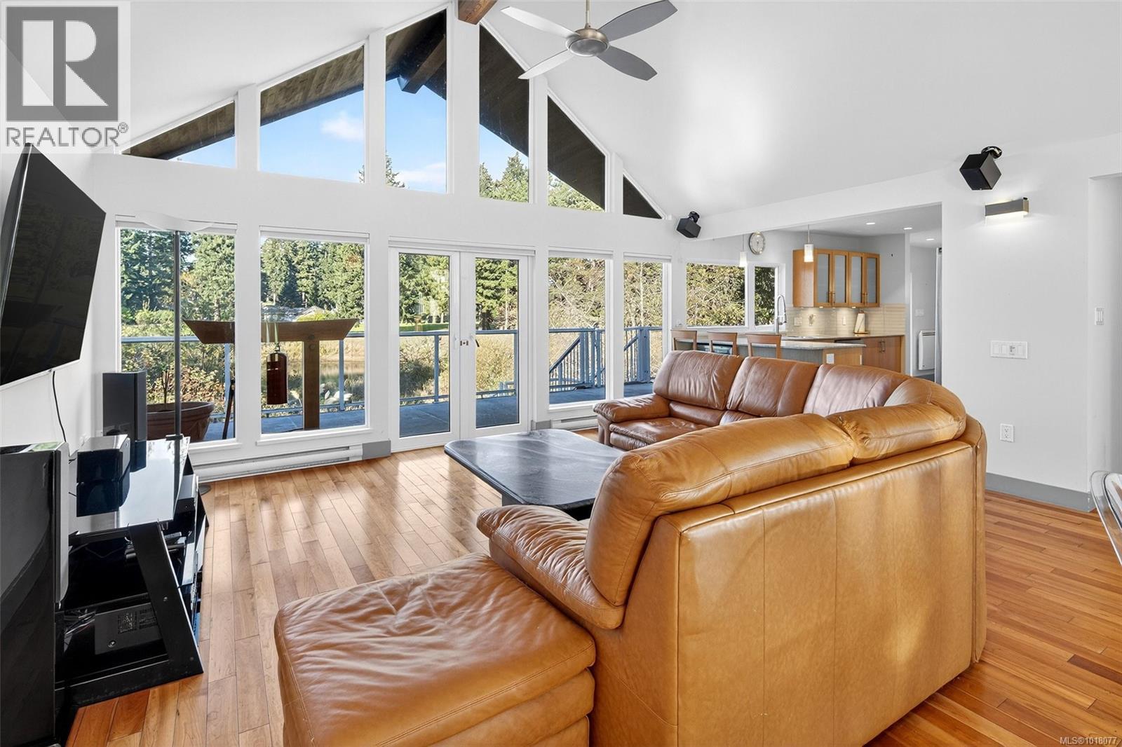 2200 Aldeane Avenue, Colwood