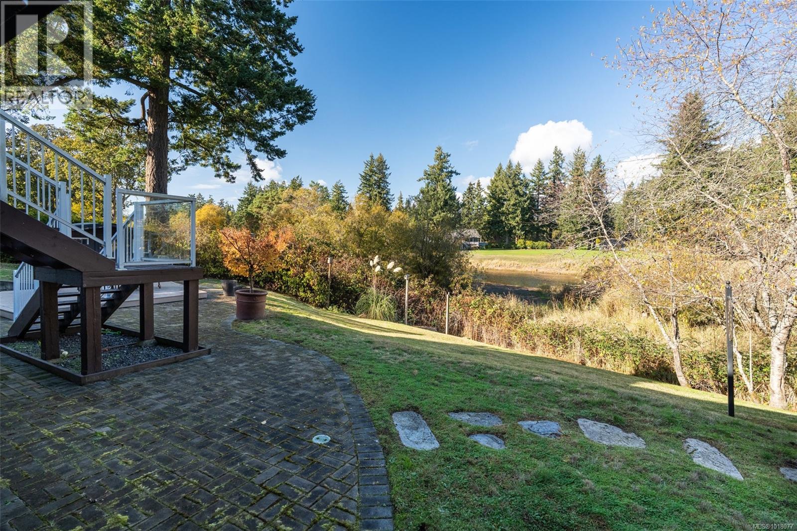 2200 Aldeane Avenue, Colwood