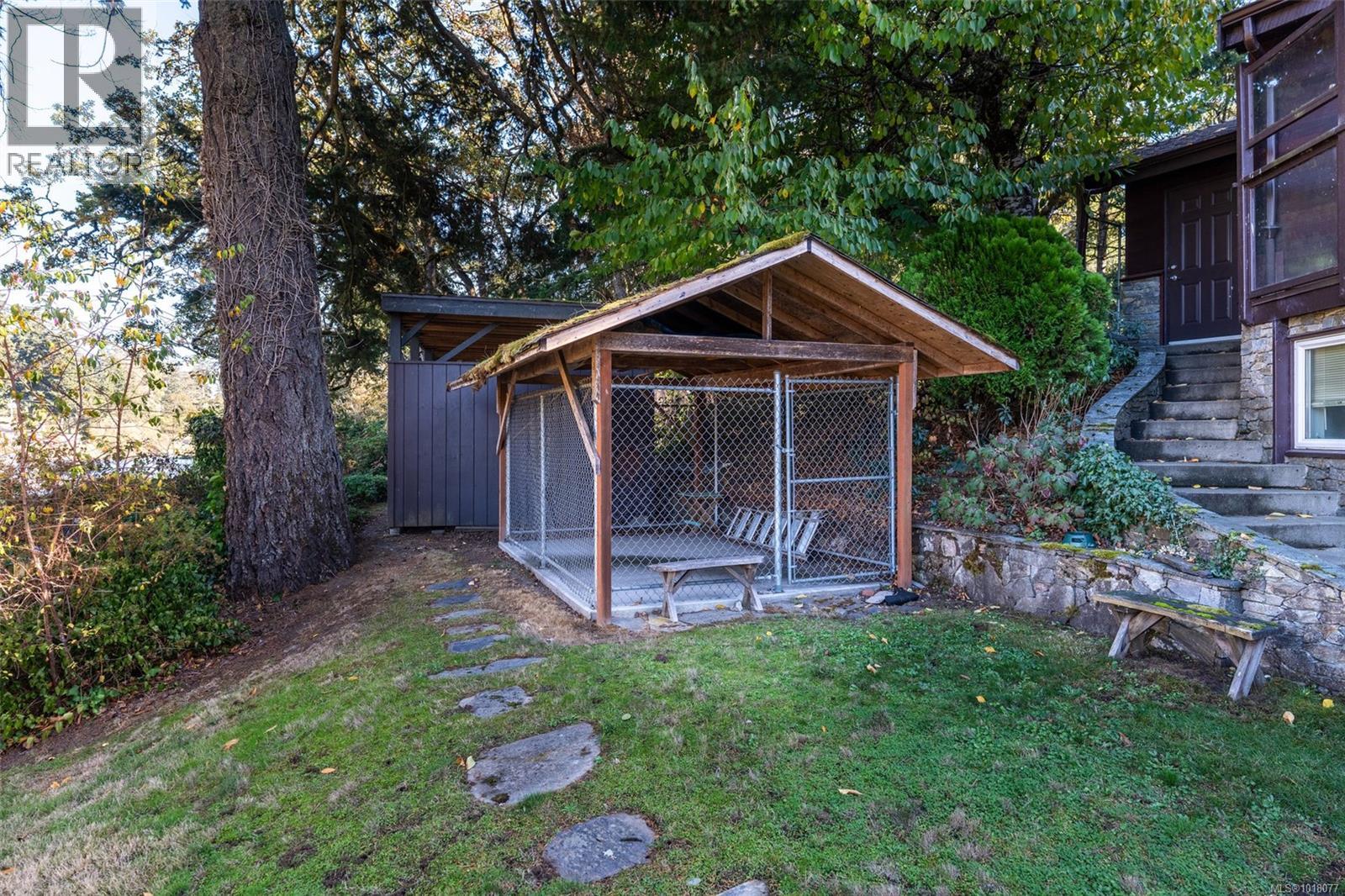 2200 Aldeane Avenue, Colwood