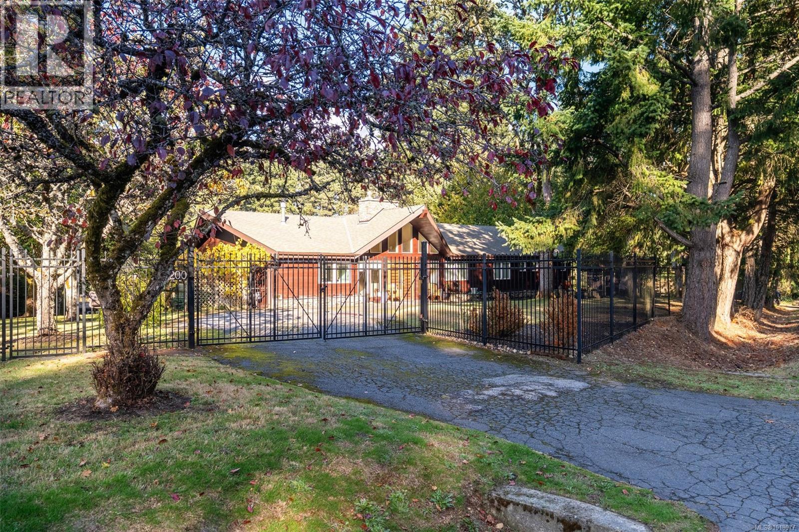 2200 Aldeane Avenue, Colwood