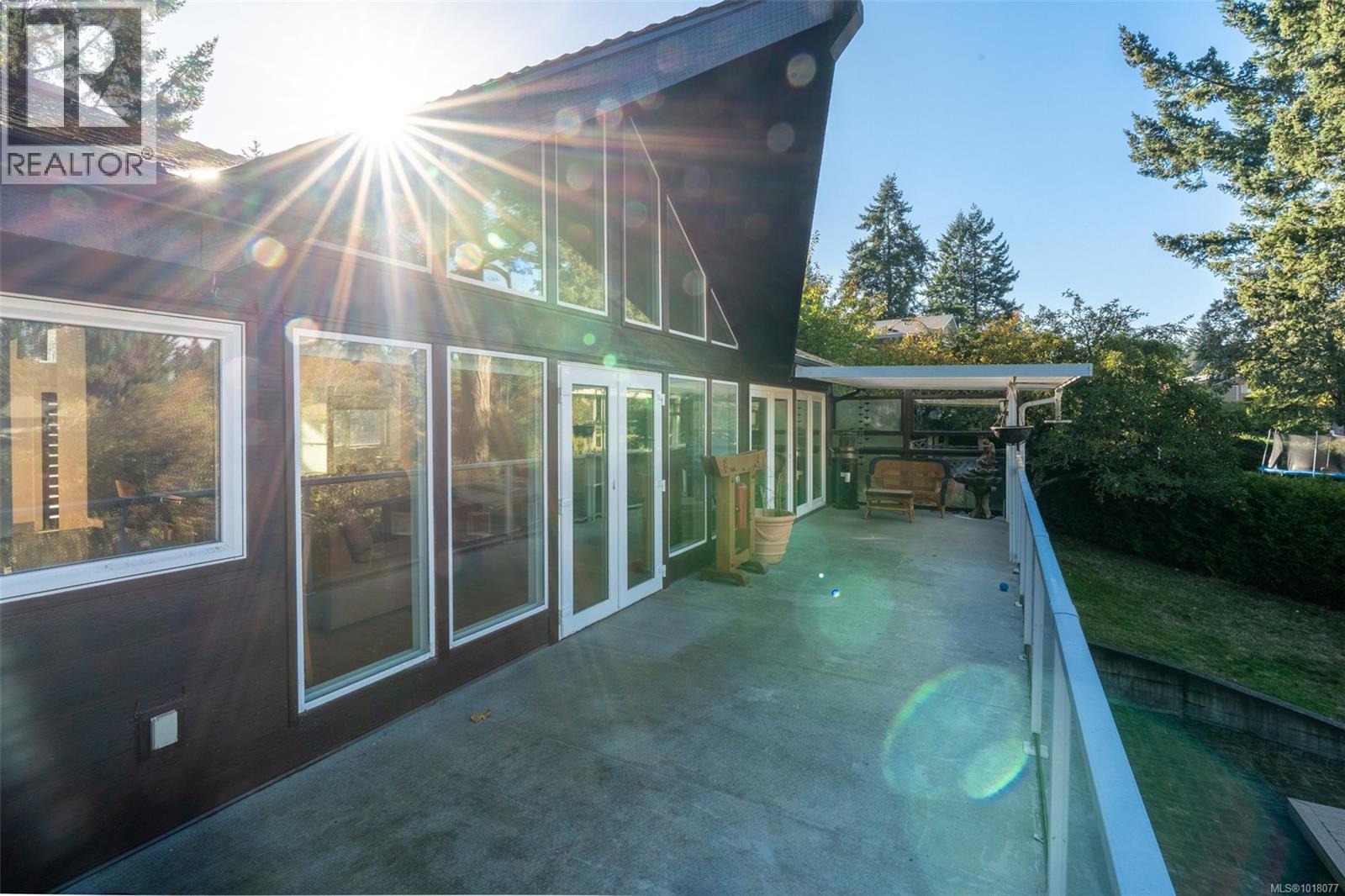 2200 Aldeane Avenue, Colwood