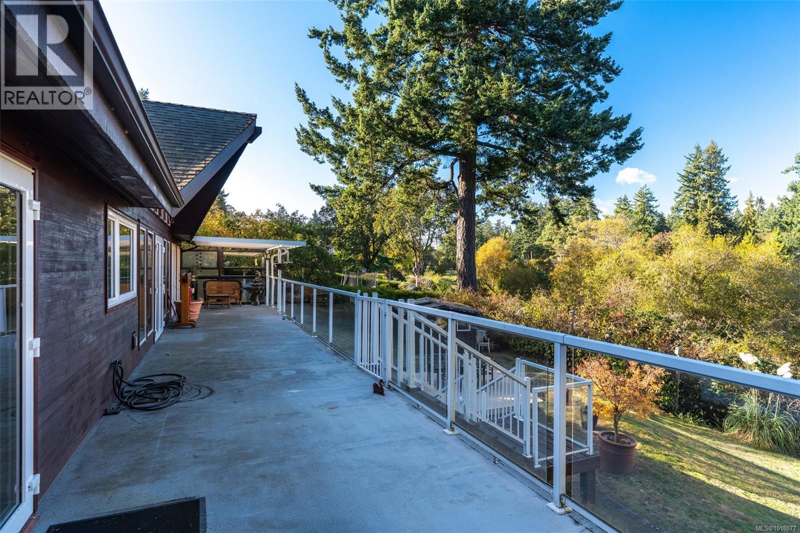 2200 Aldeane Avenue, Colwood