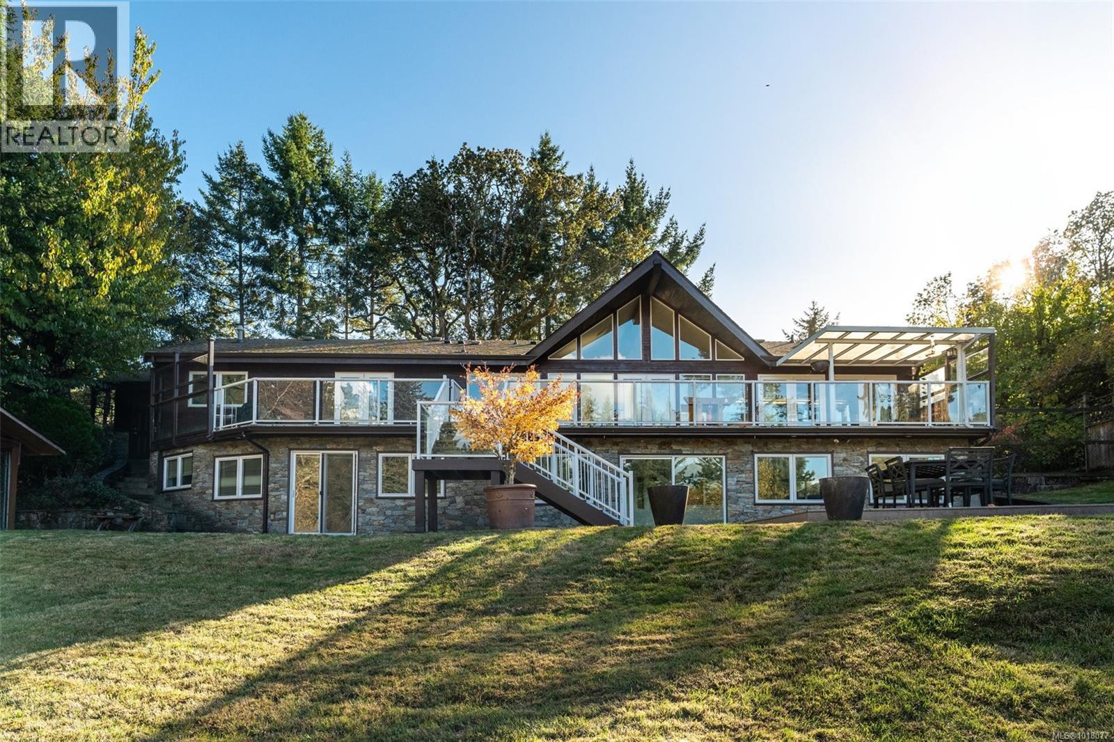 2200 Aldeane Avenue, Colwood