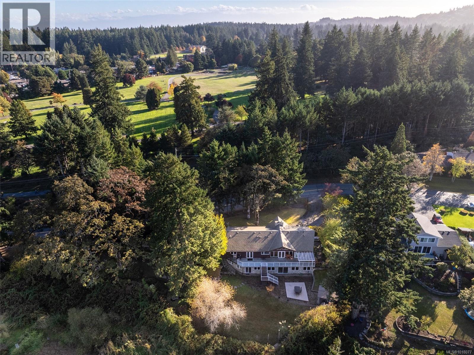 2200 Aldeane Avenue, Colwood
