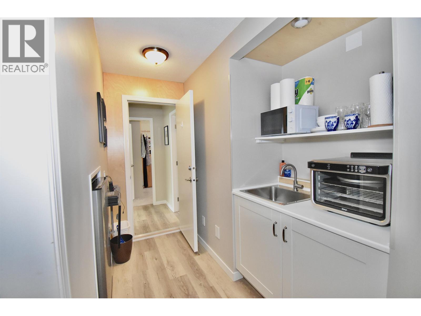 8086 DOGWOOD DRIVE, Halfmoon Bay