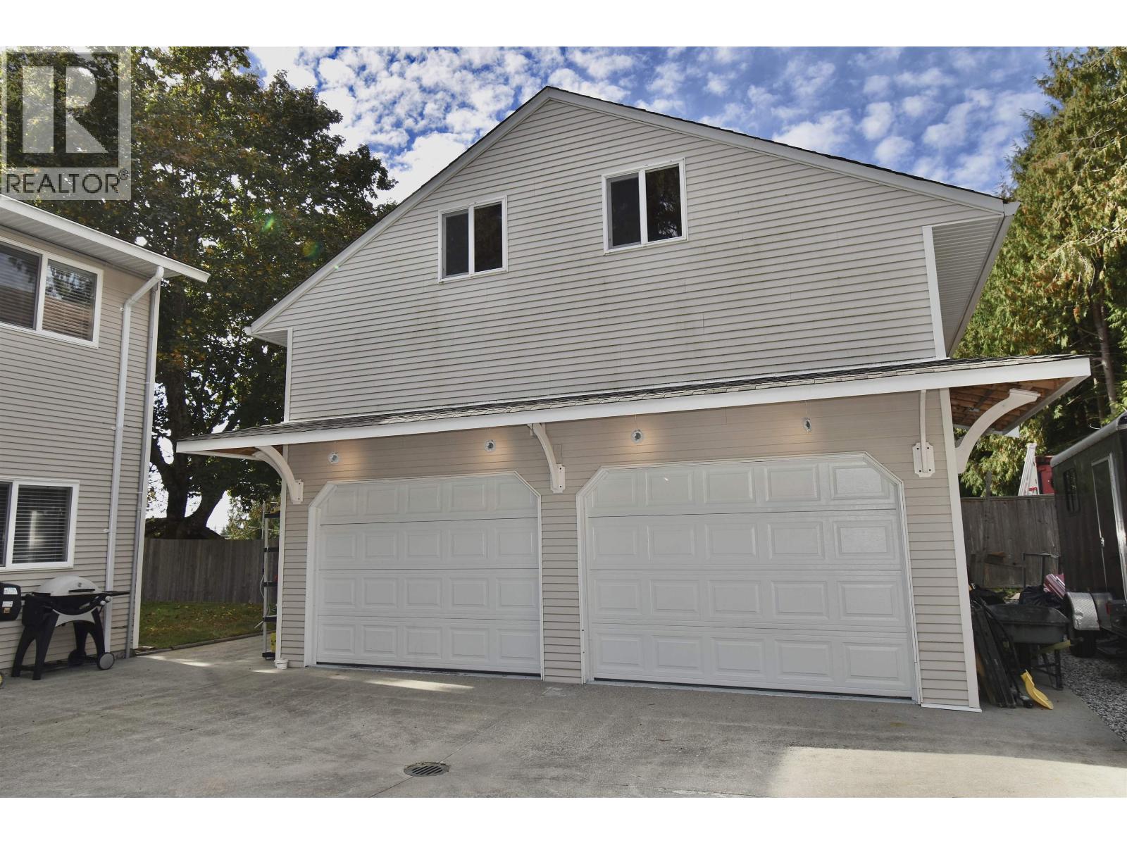 8086 DOGWOOD DRIVE, Halfmoon Bay