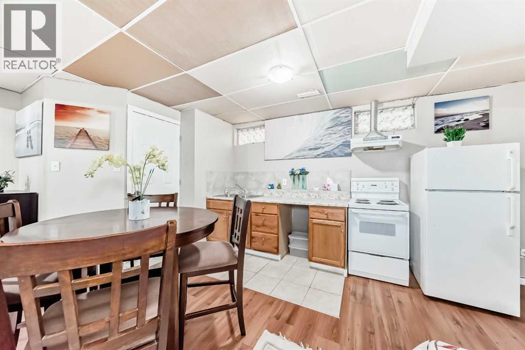 Single Family House for Sale in   Street NW Bowness Calgary 