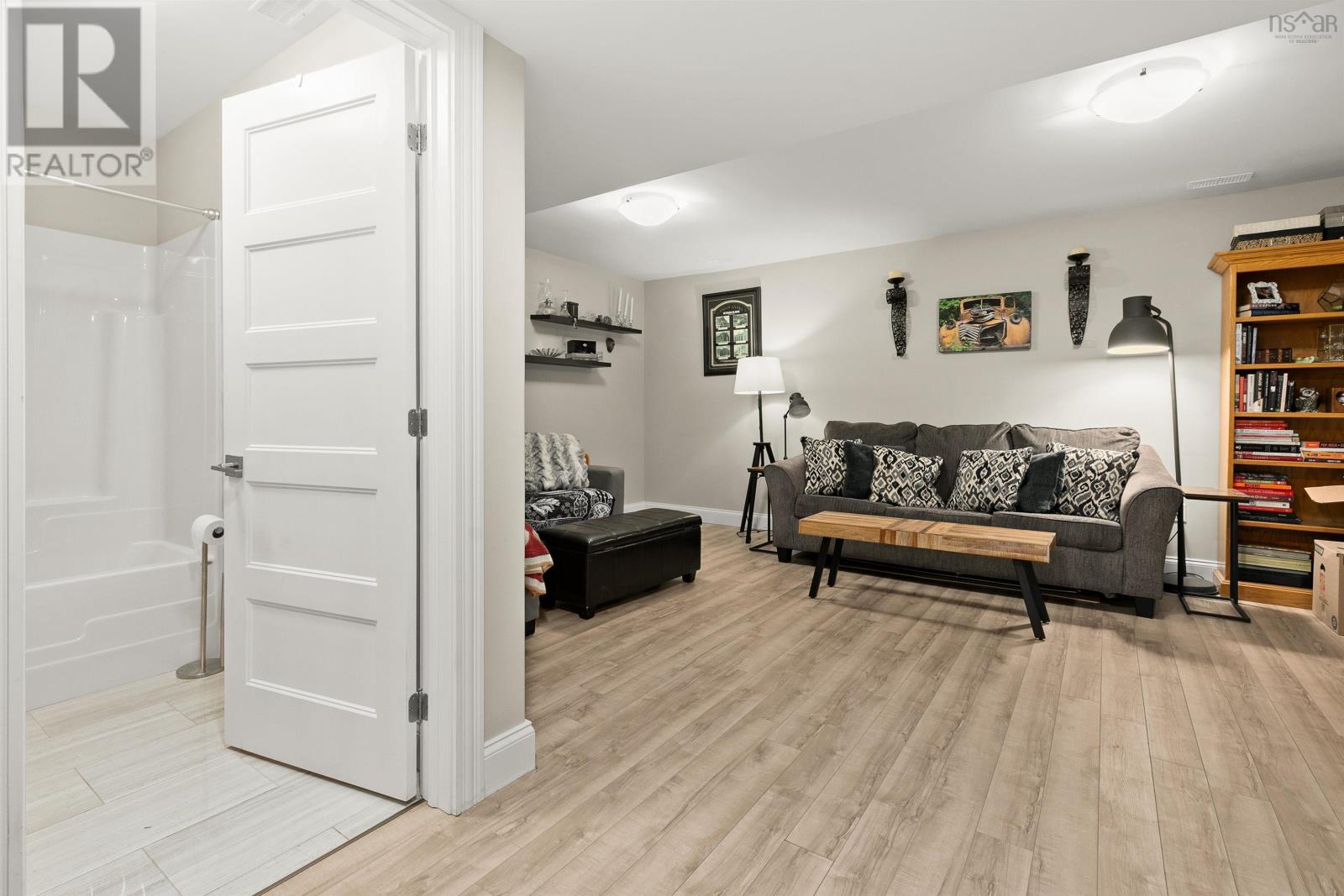 Property 28 of 43 of 146 Maple Grove Avenue