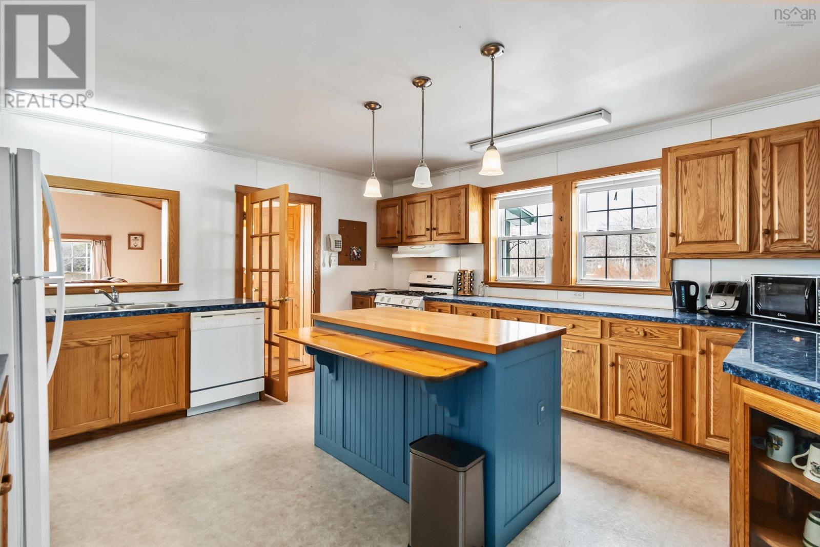 Property 10 of 40 of 1285 Shore Road