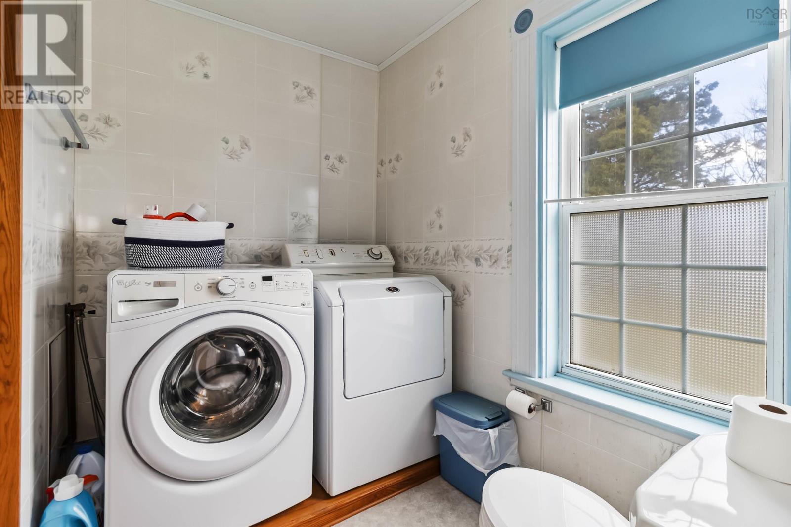 Property 17 of 40 of 1285 Shore Road