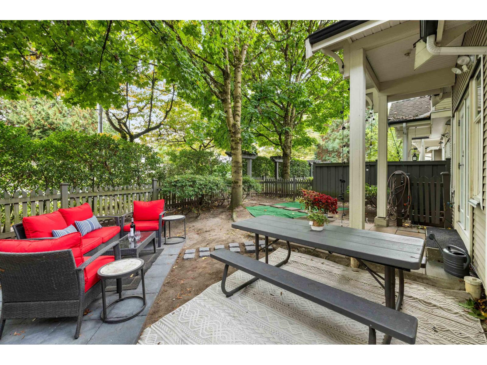 18 21535 88 AVENUE, Langley