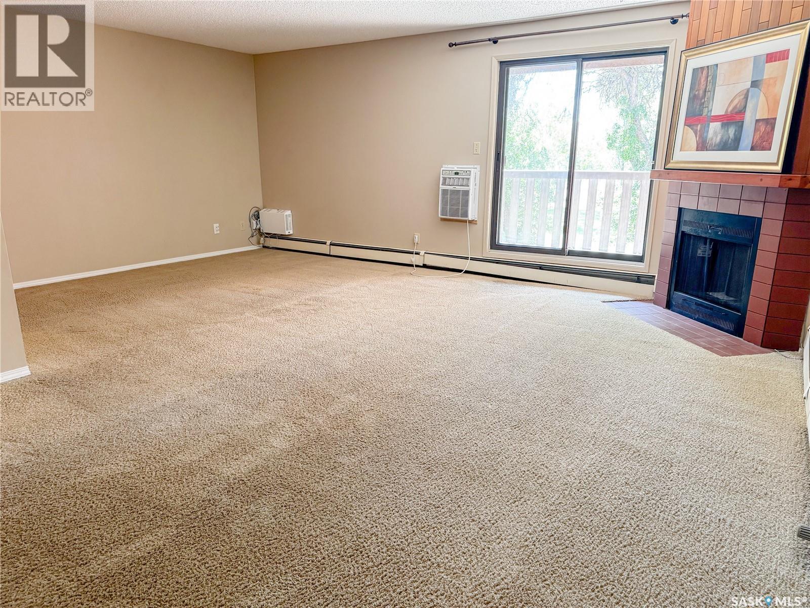 Single Family House Low rise for Sale in   th AVENUE NE Swift Current 