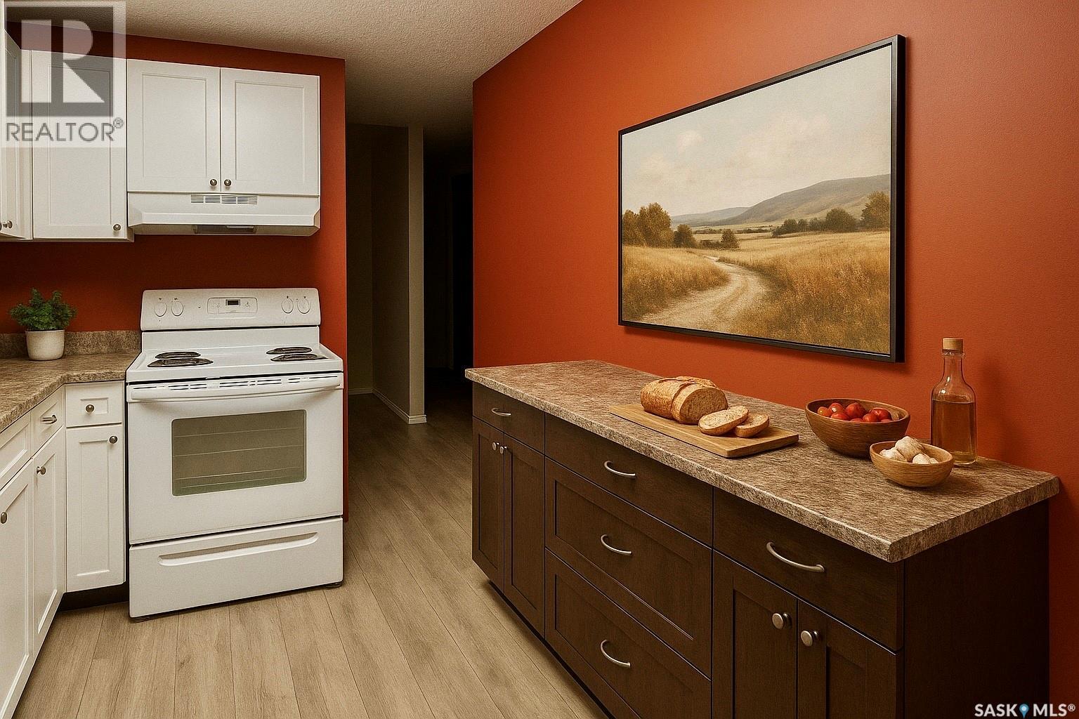 Single Family House Low rise for Sale in   th AVENUE NE Swift Current 