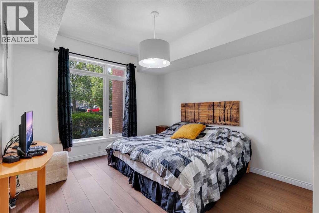 Single Family House for Sale in   Hemlock Crescent SW Spruce Cliff Calgary 