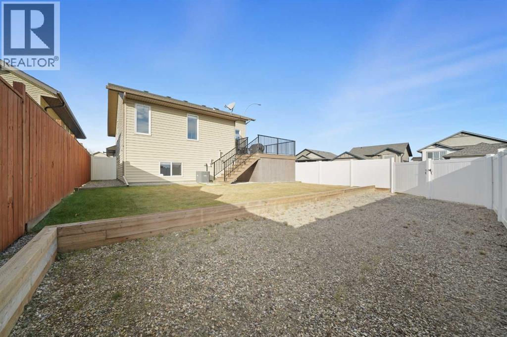 199 Robinson Avenue, Penhold