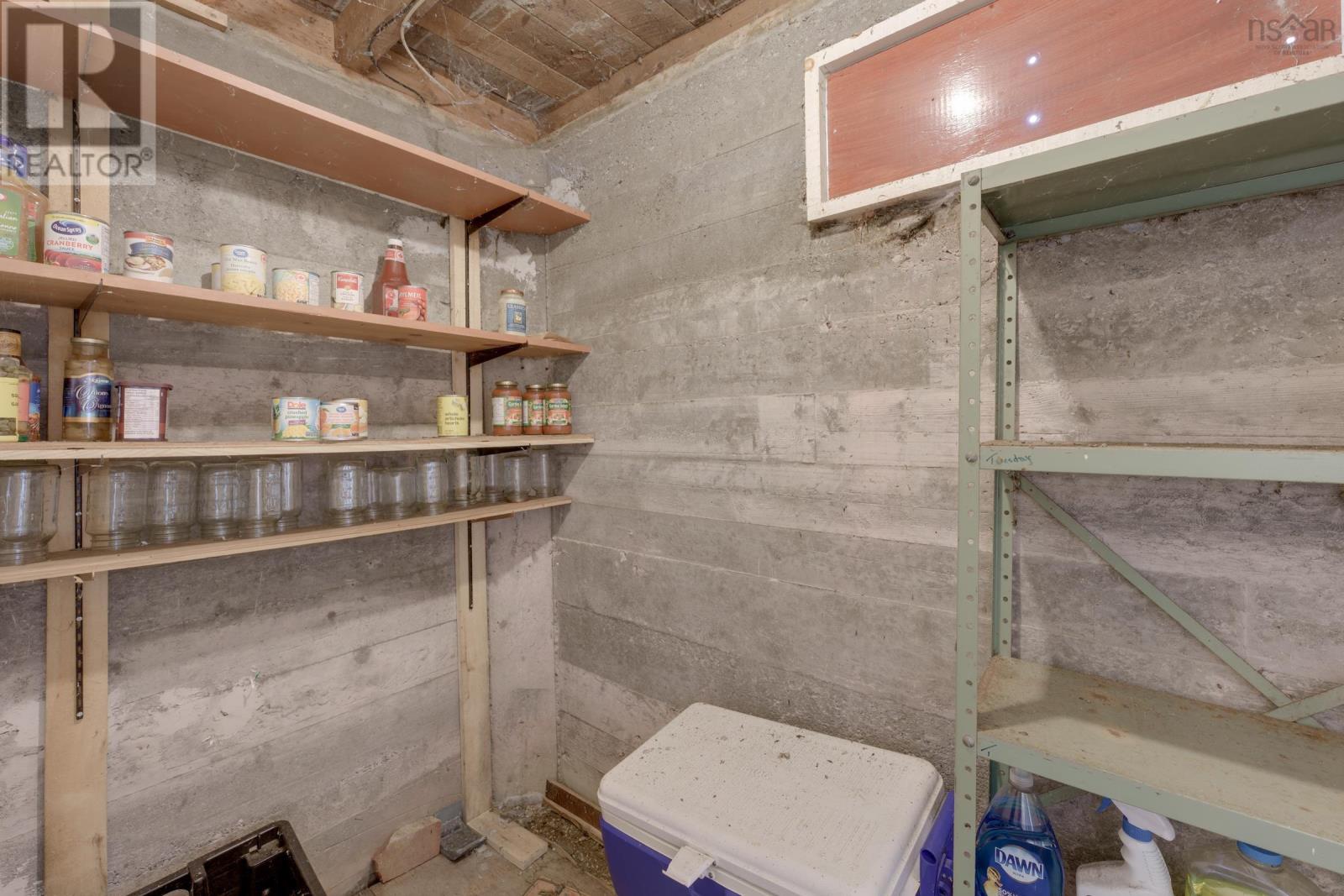 Property 28 of 50 of 18 Riverside Lane