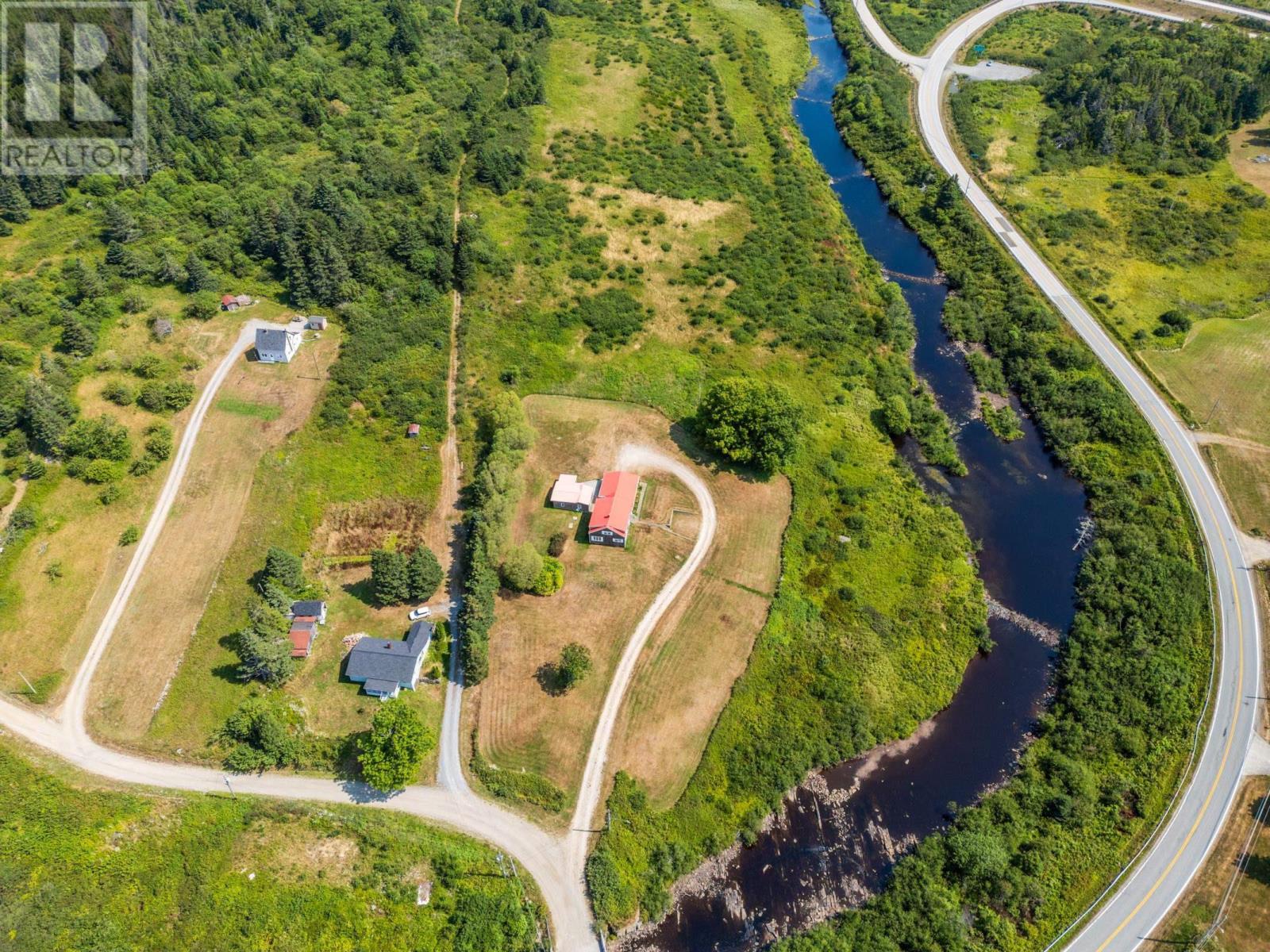 Property 44 of 50 of 18 Riverside Lane