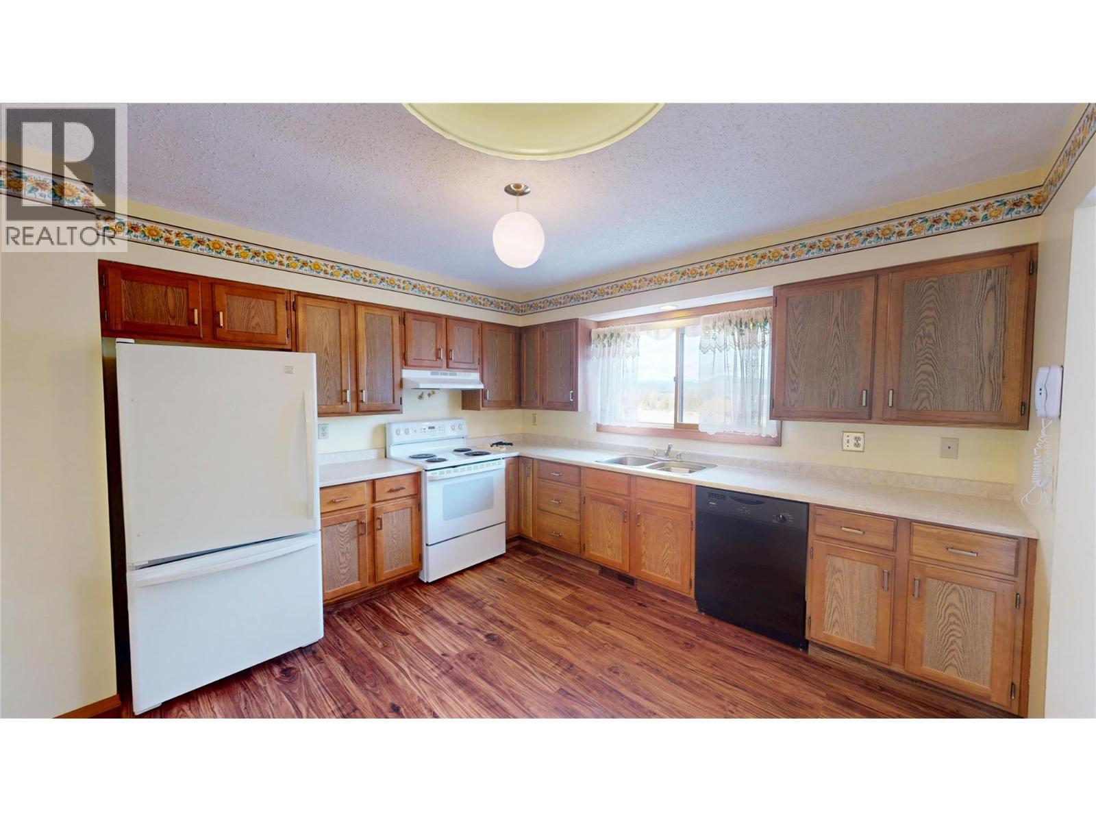 700 15th Street S, Cranbrook