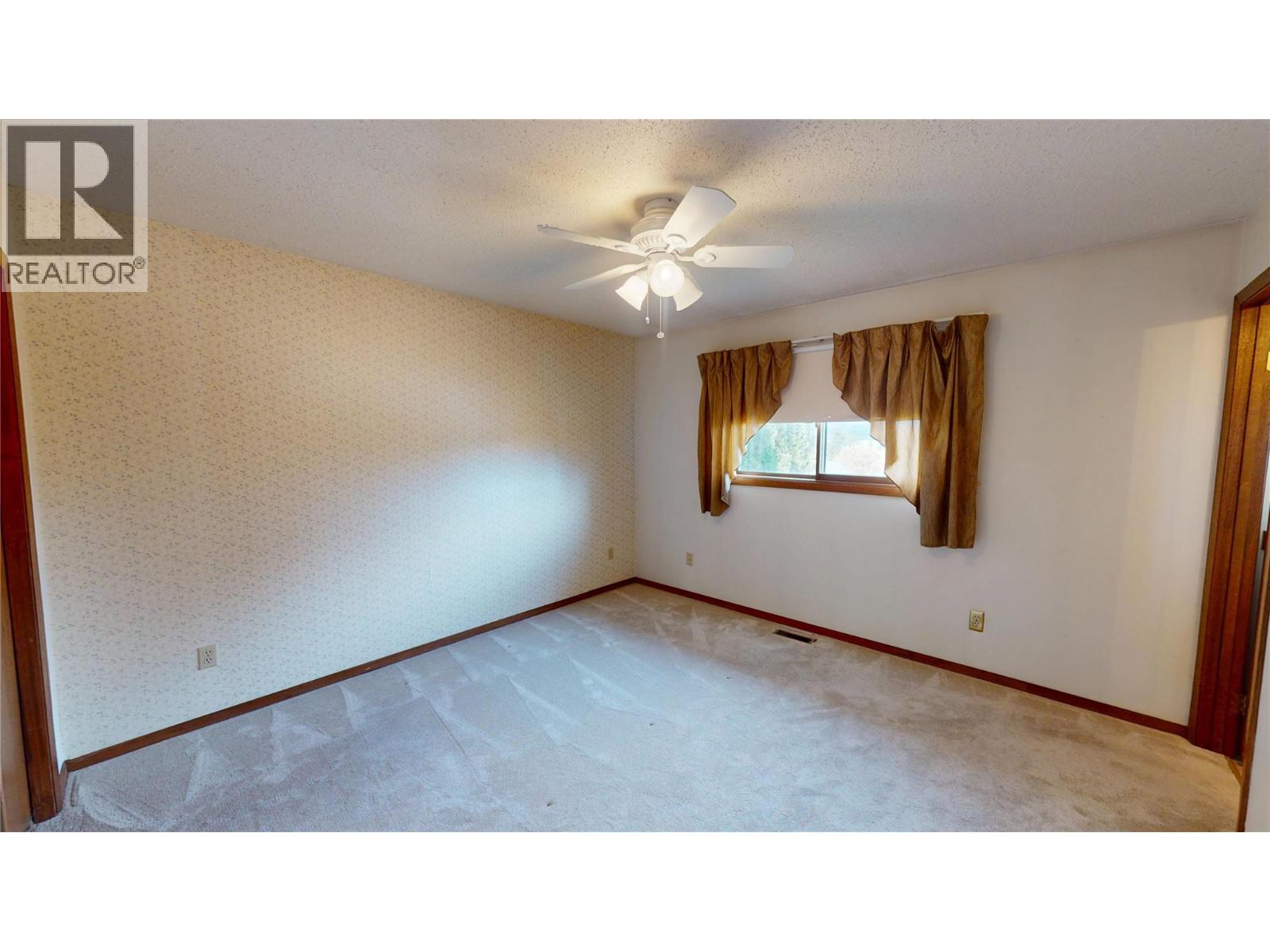 700 15th Street S, Cranbrook