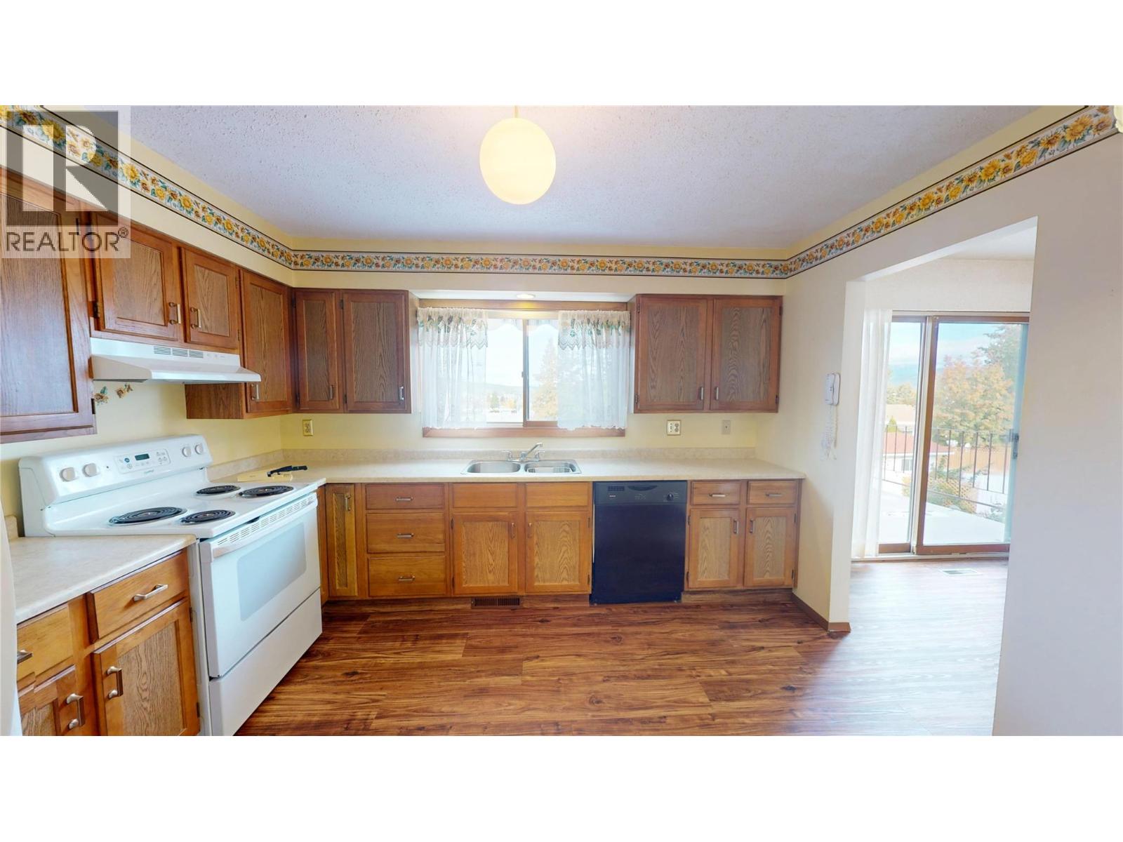 700 15th Street S, Cranbrook