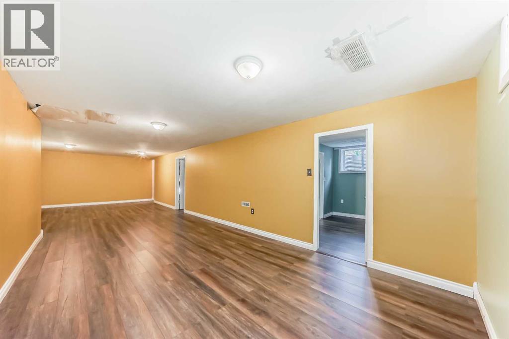 Single Family House Bungalow for Sale in  Cottonwood Crescent SE Southview Calgary 