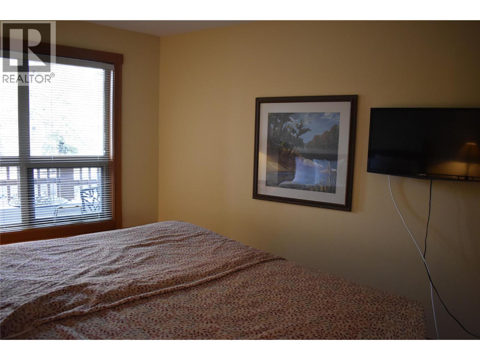 #104 2080 Summit Drive Lot# 3 - 7