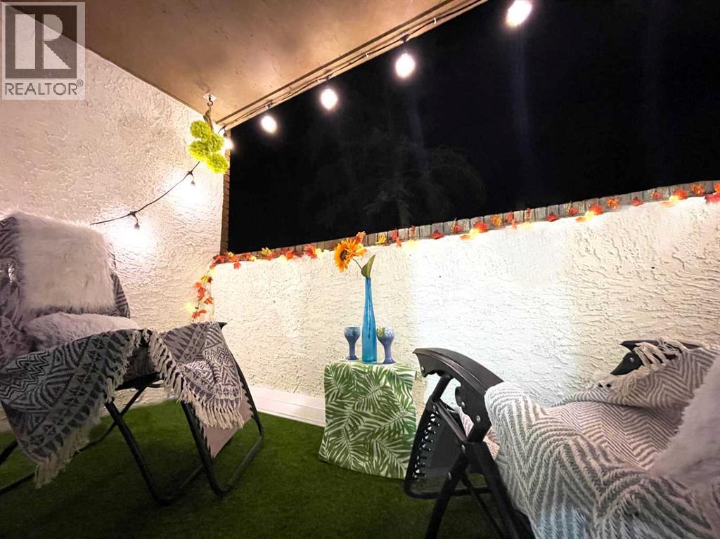 Single Family House for Sale in    Street SE Forest Lawn Calgary 