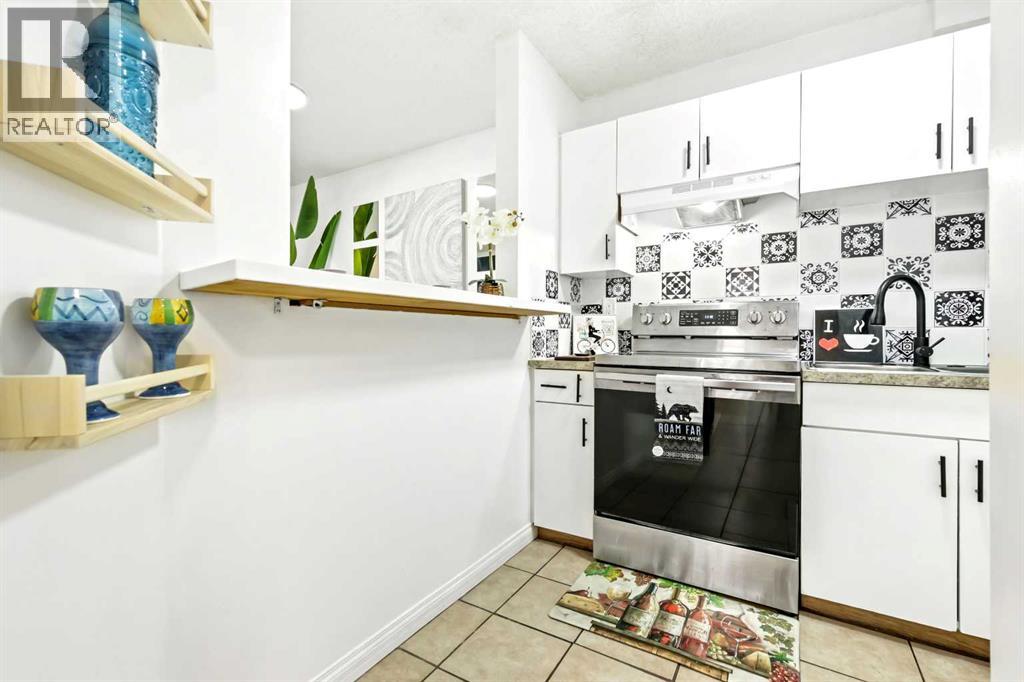 Single Family House for Sale in    Street SE Forest Lawn Calgary 