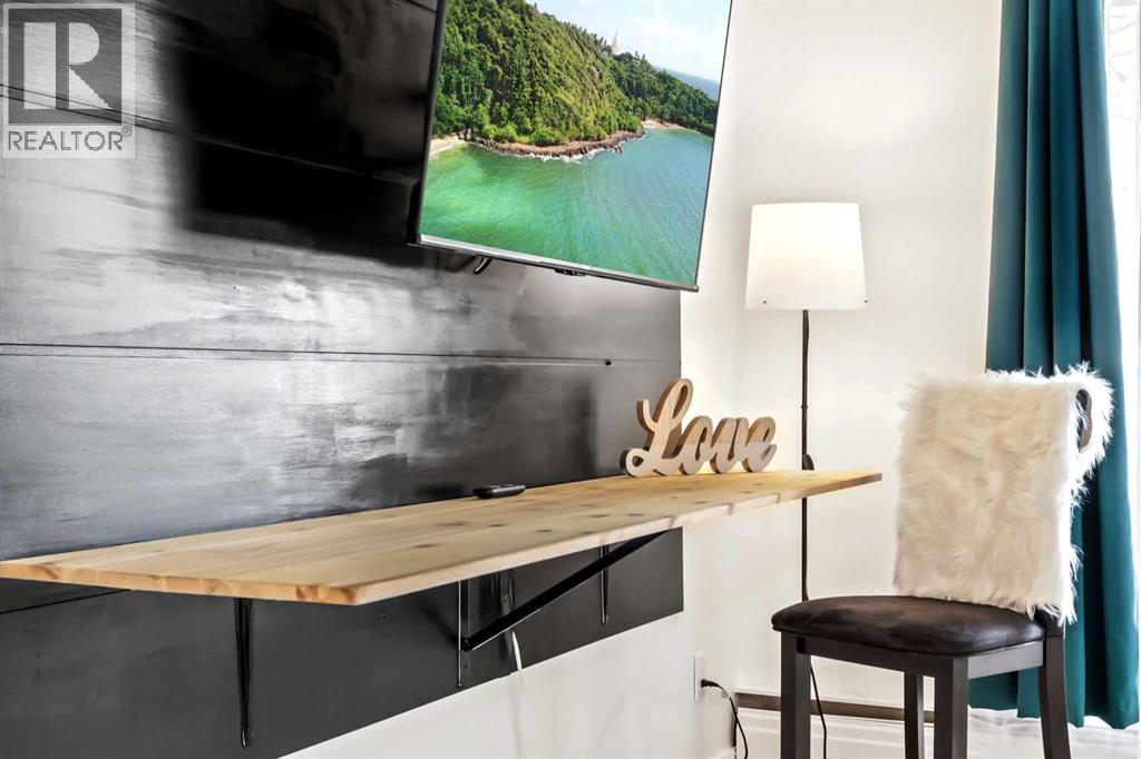 Single Family House for Sale in    Street SE Forest Lawn Calgary 