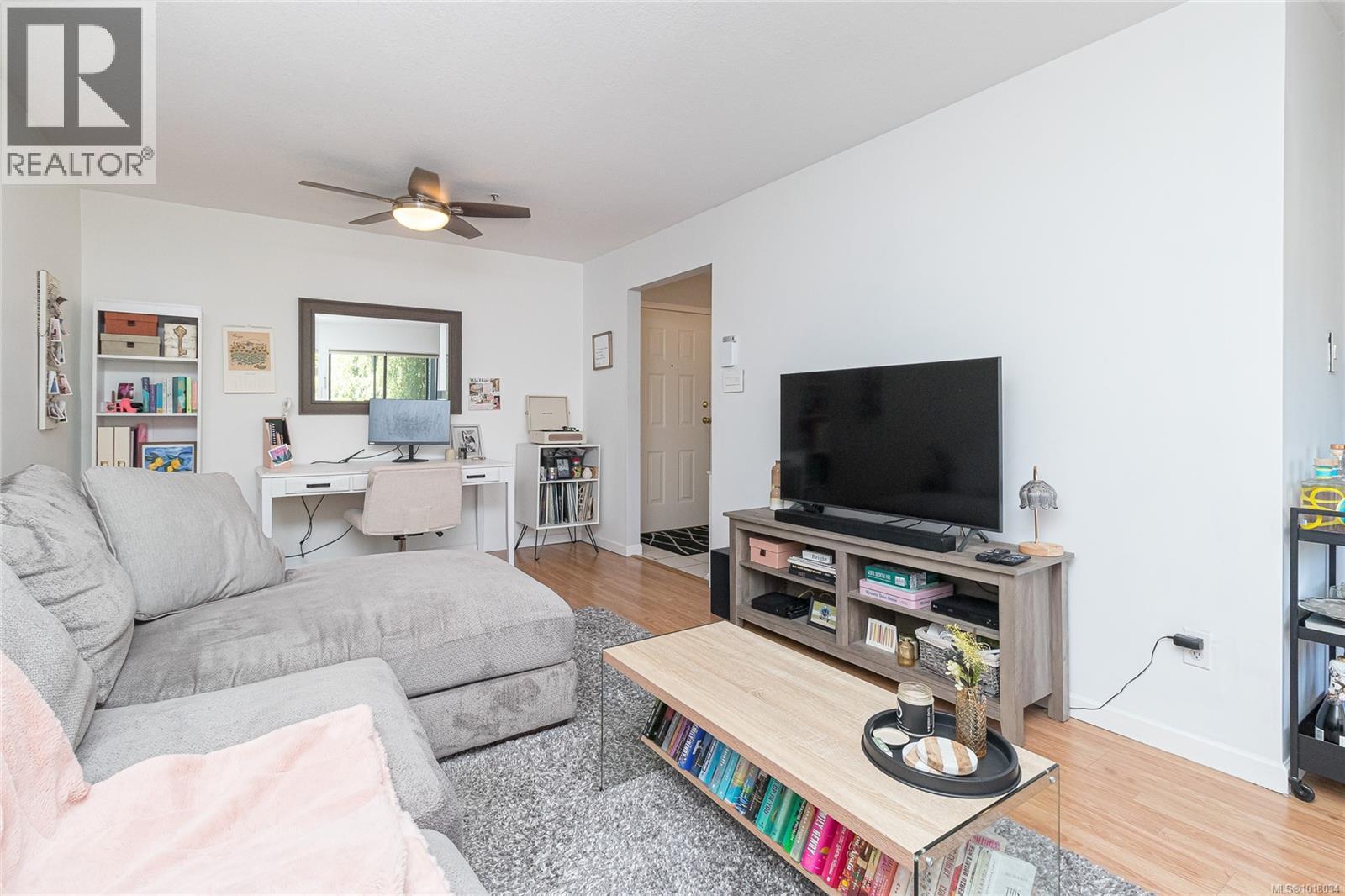 201 7 Gorge Road West, Saanich